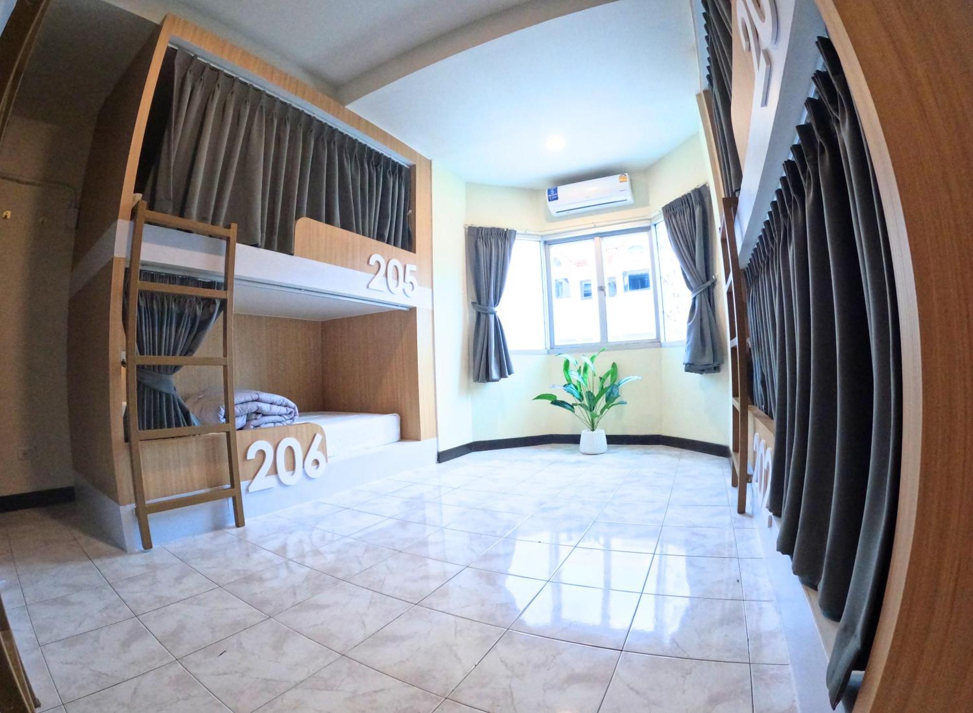 Kpop Hostel Karon Exterior photo